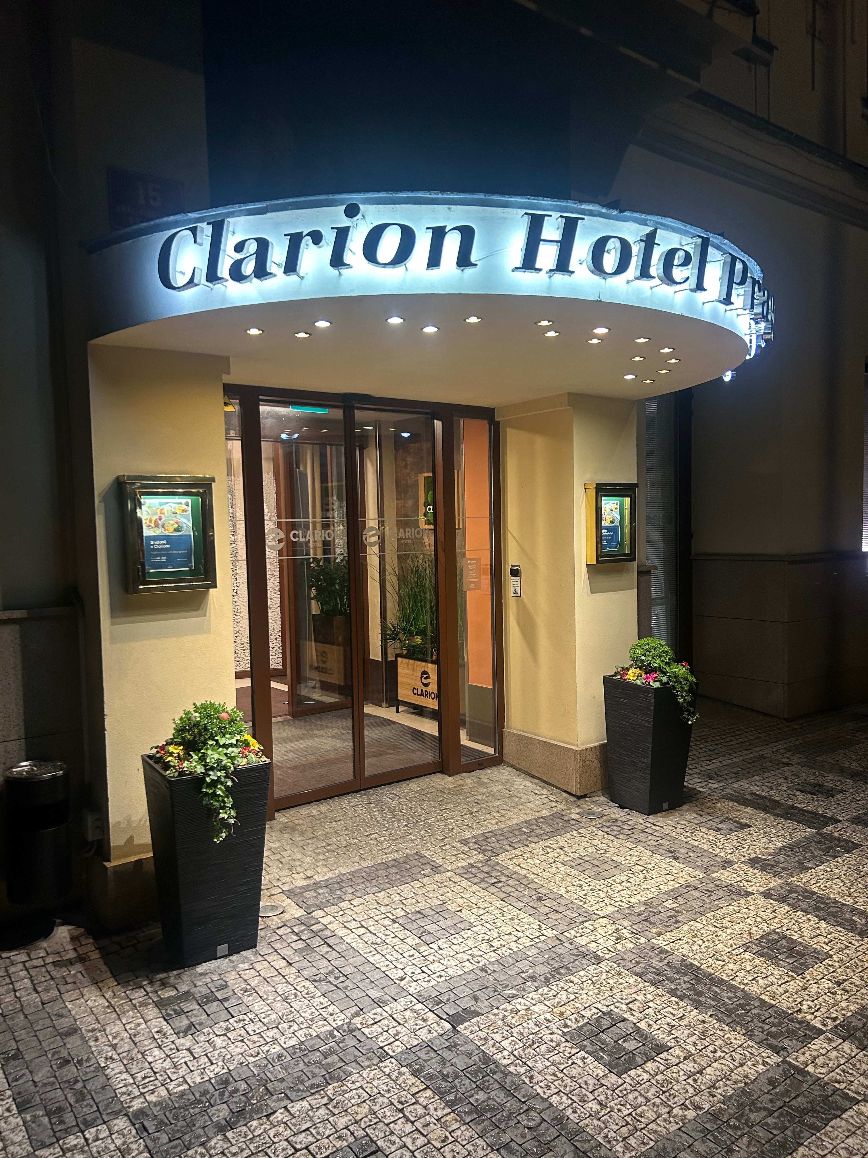 clarion_hotel