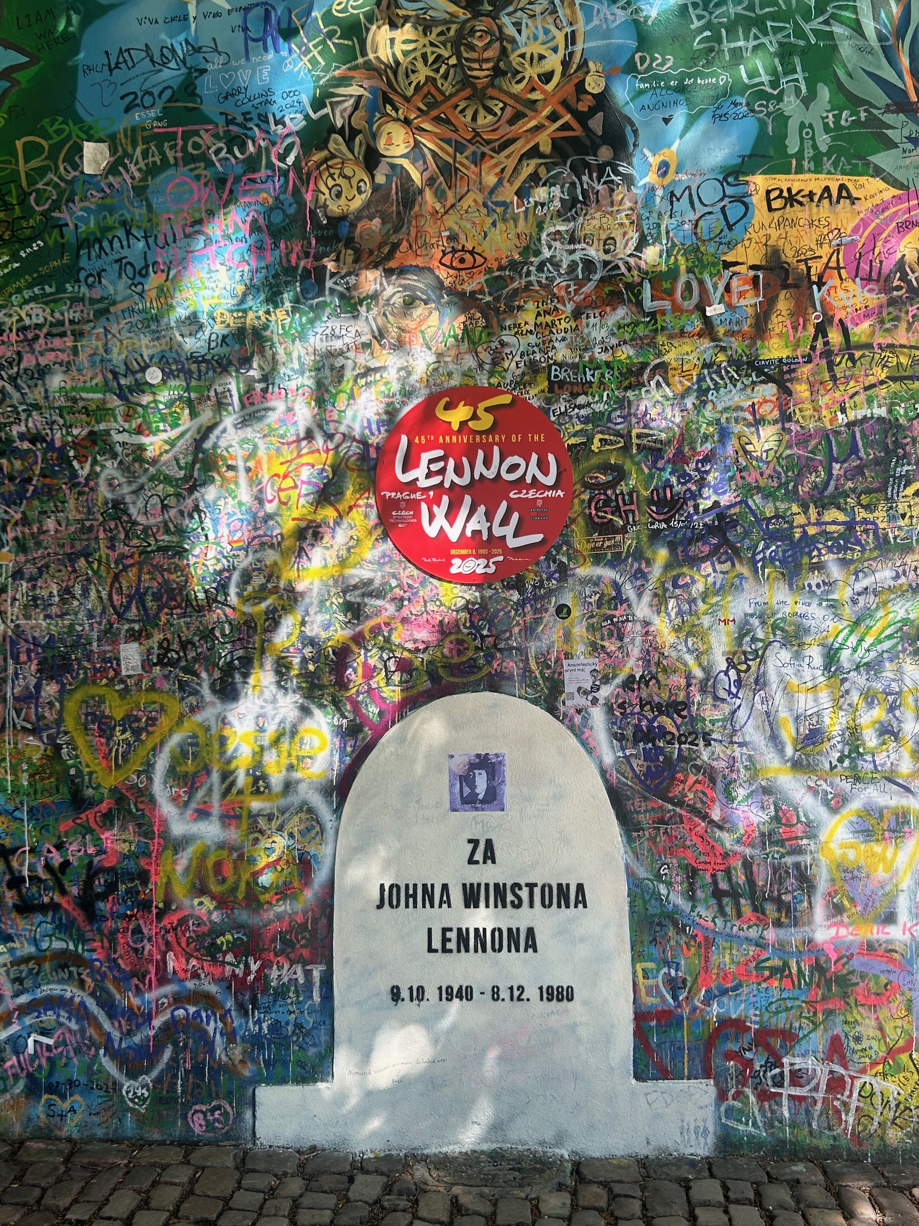 lennon_wall