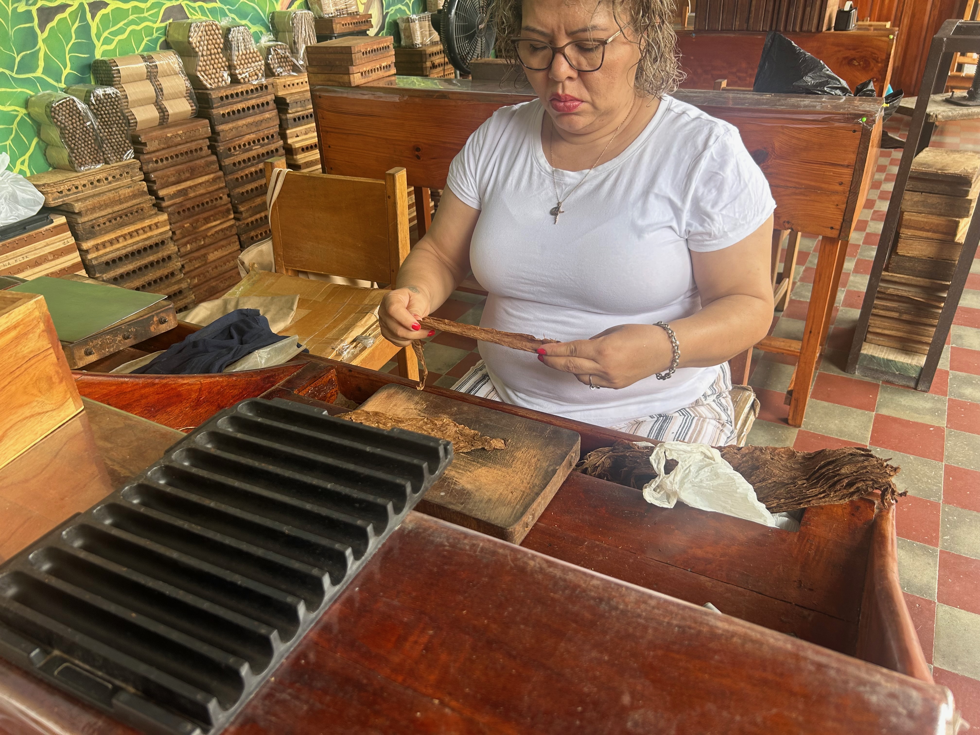 cigar_factory